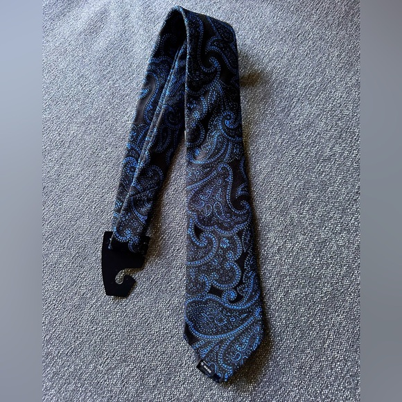 barcelino Other - Barcelino black/blue paisley Italian silk tie